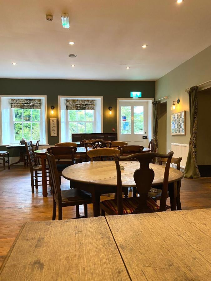 Derby Arms Witherslack Грейндж-овер-Сандс Экстерьер фото